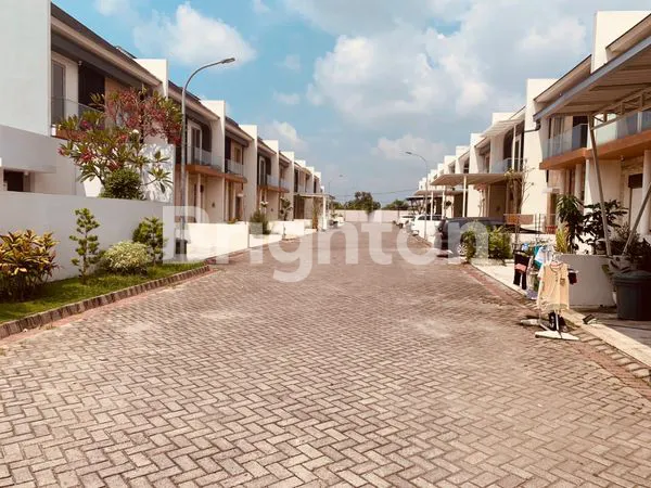 image HARGA MURAH RUMAH GREENLAND DEKAT CLUB HOUSE (2)