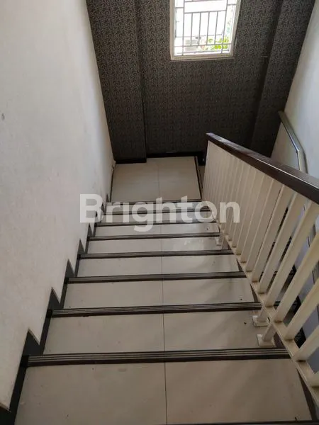 image RUMAH ROYAL RESIDENCE RR WINDSOR MURAH BU SURABAYA BARAT (3)