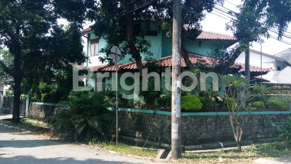 image RUMAH 2 LANTAI  JATIWARINGIN ASRI JAKARTA TIMUR (4)