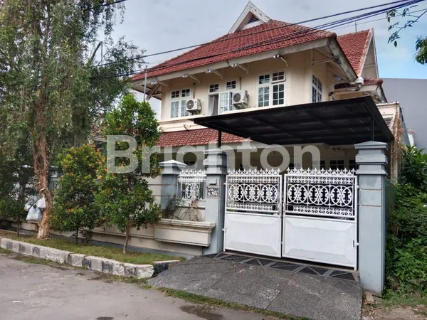 Gambar Property RUMAH MARGOREJO, ROW 2,5 MOBIL