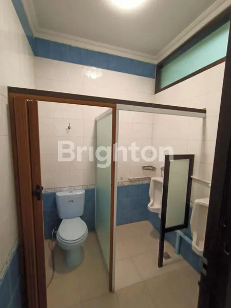 image OFFICE SPACE 3 LANTAI FULL FURNISHED – KEREN ABIS! MAIN ROAD VETERAN  BANDUNG | LOKASI PREMIUM & SIAP PAKAI (7)