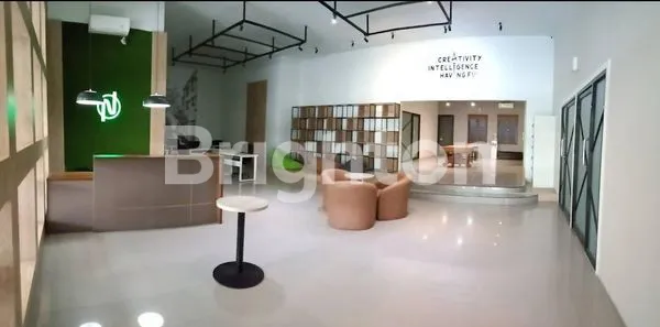 RAYA KERTAJAYA COCOK SHOWROOM MOBIL, BANK CAFE