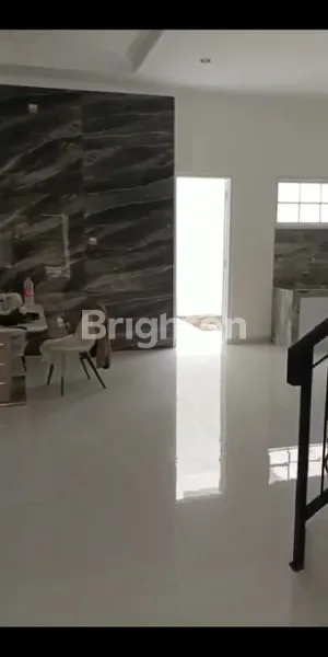 image RUMAH BARU 2 LT DI MERUYA PARK RESIDENCE JAKARTA  (3)