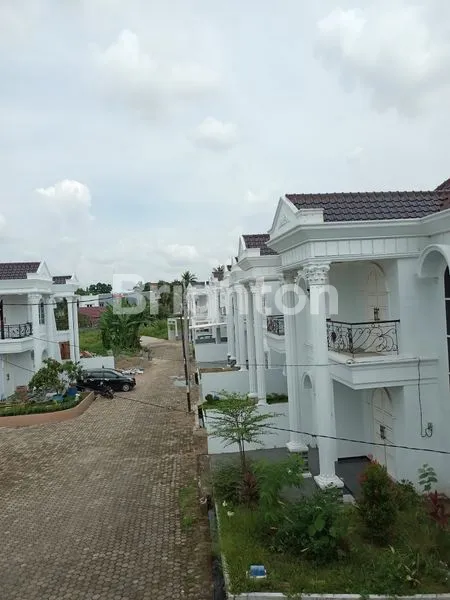 image RUMAH MODERN ELEGAN (2)