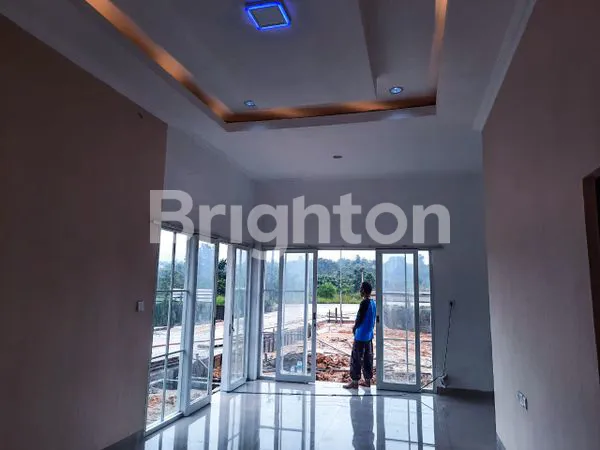 image RUMAH MODERN 2 MENIT DARI STT MIGAS KM 8 BALIKPAPAN (3)