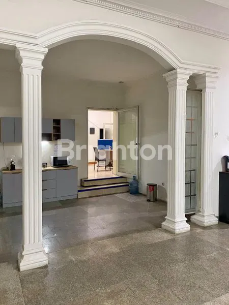 image RUMAH LUAS SIAP HUNI DI PESANGGRAHAN JAKARTA SELATAN (2)