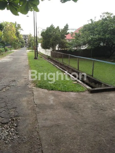 image RUMAH SANGAT MURAH STRATEGIS TENGAH KOTA PONTIANAK (6)