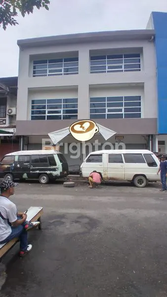 RUKO 2 PINTU 3LANTAI BERSIH TERAWAT SIAP GUNAKAN DI AREA JENDERAL SUDIRMAN