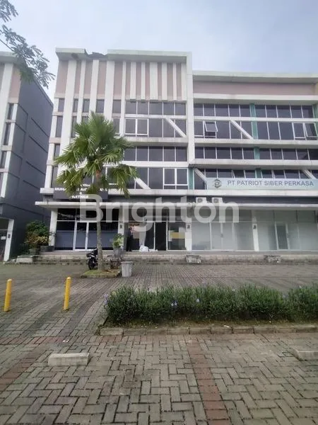 RUKO 3 LANTAI DI GRAND BOULEVARD CITRA RAYA