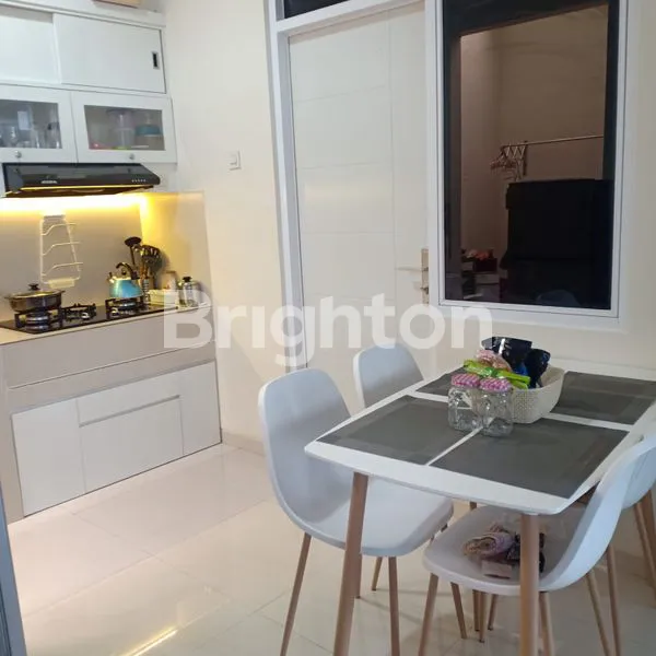 image RUMAH MINIMALIS, SIAP HUNI, FULL FURNISHED DENGAN SISTEM CLUSTER ONE GATE DI DAERAH COLOMADU DEKAT BANDARA ADI SUMARMO (4)