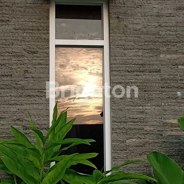 image RUMAH MINIMALIS, SIAP HUNI, FULL FURNISHED DENGAN SISTEM CLUSTER ONE GATE DI DAERAH COLOMADU DEKAT BANDARA ADI SUMARMO (8)