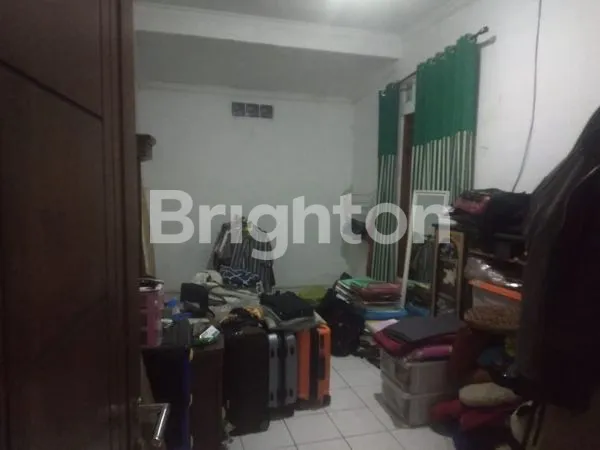 image RUMAH DI PINGGIR JALAN COCOK UNTUK BUKA USAHA (4)