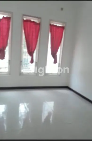 image RUMAH SIAP HUNI DI RUNGKUT MEJOYO SELATAN (2)