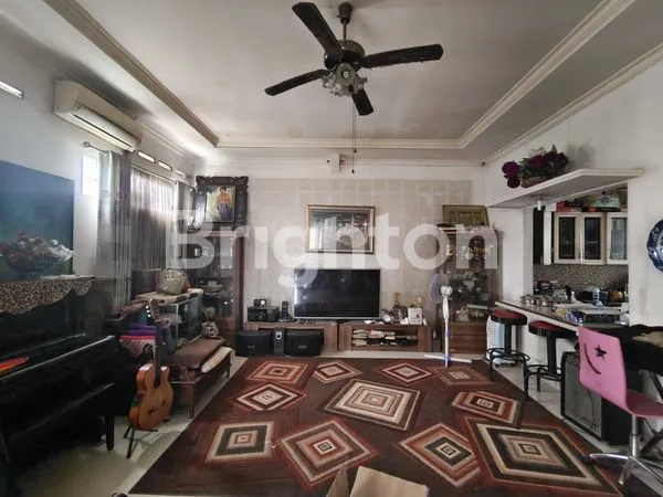 image DIJUAL CEPAT HUNIAN STRATEGIS DI TAMAN KENARI JAGORAWI (5)