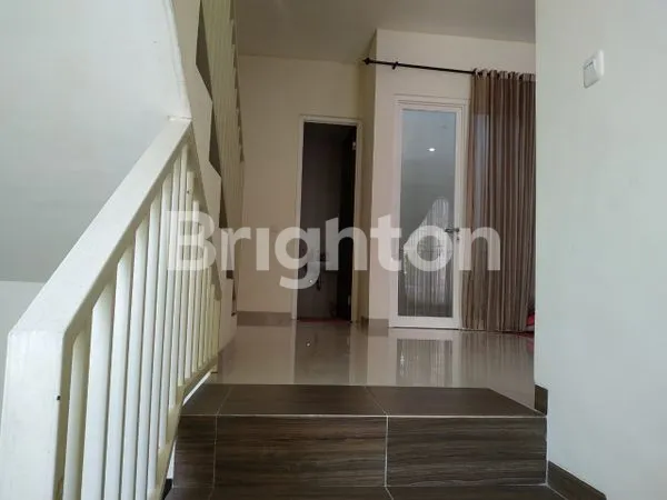 image RUMAH MEWAH DI BATU MALANG (8)