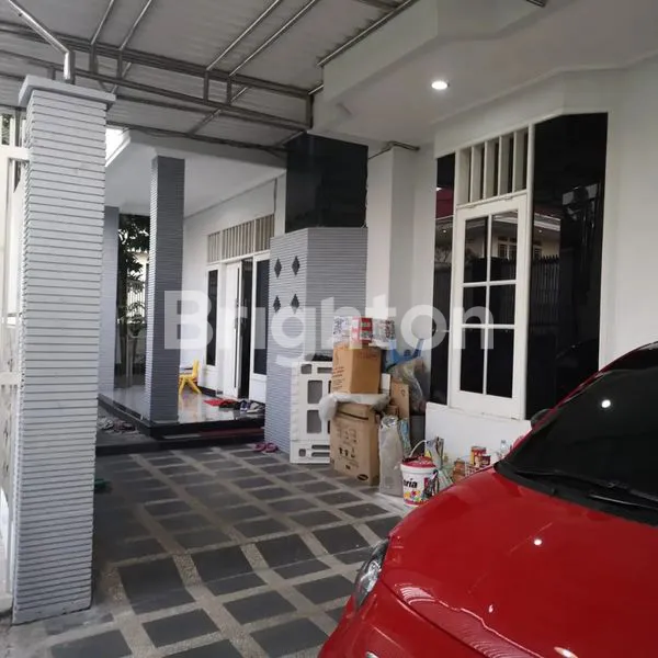 image RUMAH SIAP HUNI 2 LANTAI LOKASI STRATEGIS,10 MENIT KE PAKUWON MALL, DEKAT HARTONO ELEKTRONIK DAN LENMARC (3)