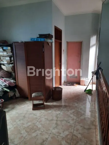 image RUMAH 2 LANTAI (8)