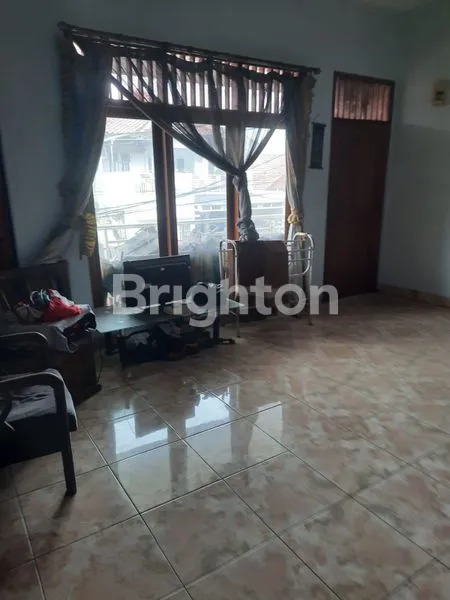 image RUMAH 2 LANTAI (7)