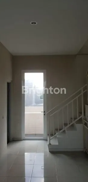 image RUKO 3 LANTAI KOSONGAN (4)