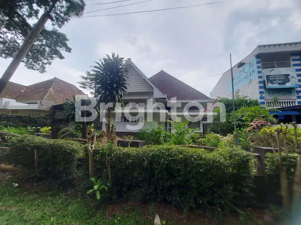 image RUMAH KLASIK TANGKUBAN PERAHU (2)