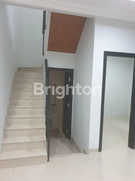 image RUMAH GALAXY BUMI PERMAI ARAYA 2 SURABAYA (5)