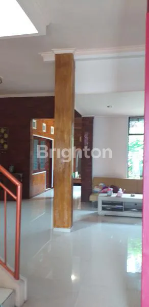 image TURUN HARGA, RUMAH BAGUS LUAS TERAWAT SIAP HUNI FULL FURNITUR (6)
