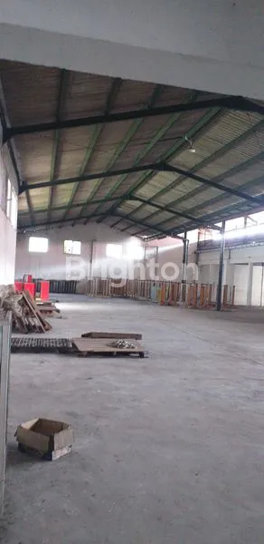 image DAPATKAN SEGERA GUDANG BEKAS PABRIK TENGAH KOTA (5)