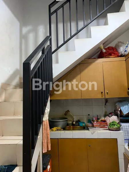 image RUMAH TANJUNG DUREN BANGUNAN SEMIFURNISH 2 LANTAI LEBIH DI DALAM GANG BEBAS BANJIR (3)