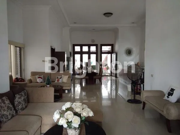 image RUMAH RAYA PUCANG ANOM SURABAYA BISA UNTUK KOMERSIAL (4)