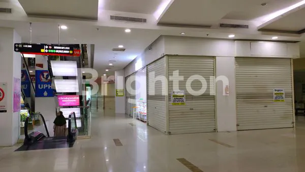 image STAN US MALL CITO DPN ESKALATOR A SIRKULASI PENGUNJUNG BAGUS DISINI (3)