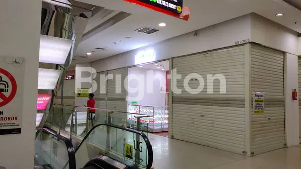 image STAN US MALL CITO DPN ESKALATOR A SIRKULASI PENGUNJUNG BAGUS DISINI (4)