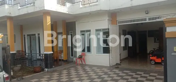 RUMAH 2LT LUAS DAN NYAMAN DI DALAM KOMPLEK