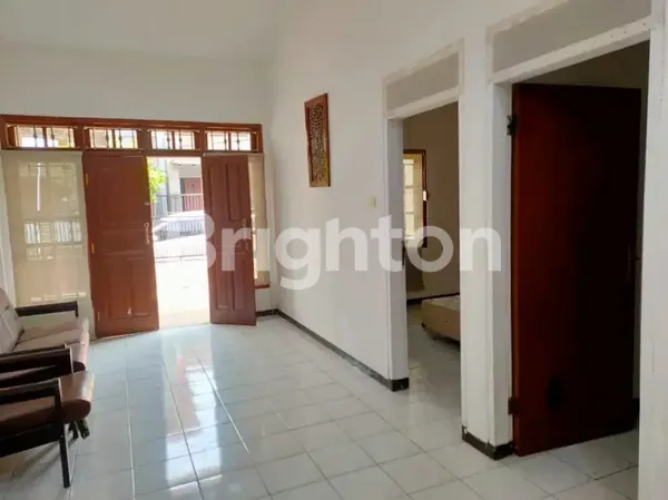 image RUMAH 1.5 LANTAI BABATAN PILANG XIV SURABAYA (3)