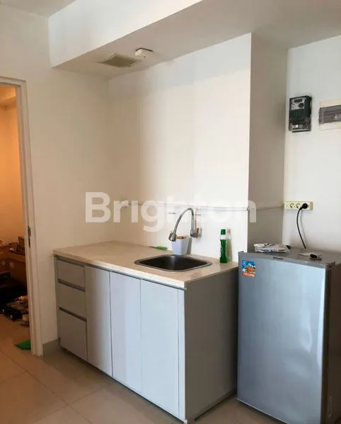 image JUAL MURAH APARTEMEN GRAND KAMALA LAGOON,  3+1 BED ROOM SUITE ,SEMI FURNISH,  KALIMALANG BEKASI SELATAN. (5)