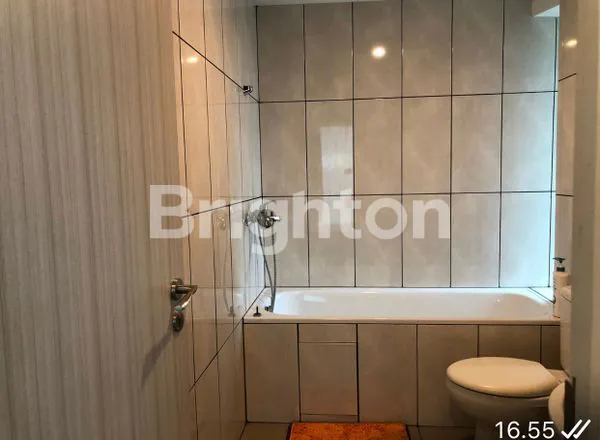 image JUAL MURAH APARTEMEN GRAND KAMALA LAGOON,  3+1 BED ROOM SUITE ,SEMI FURNISH,  KALIMALANG BEKASI SELATAN. (8)