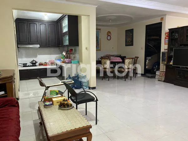 image RUMAH SIAP HUNI DI JL JEMUR ANDAYANI SURABAYA DEKAT A YANI (6)