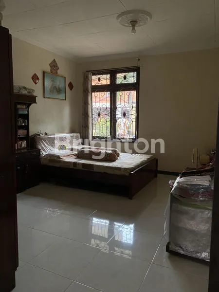 image RUMAH SIAP HUNI DI JL JEMUR ANDAYANI SURABAYA DEKAT A YANI (7)