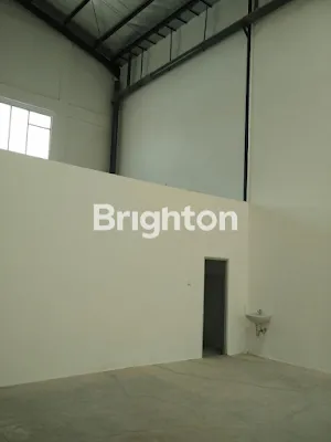 image GUDANG BARU GRESS AKSES KEBOMAS GRESIK (5)