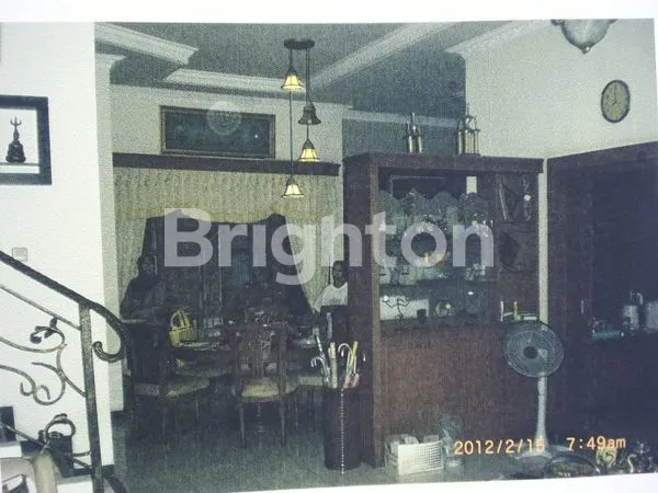 image RUMAH 2 LANTAI MANYAR TIRTOYOSO (5)