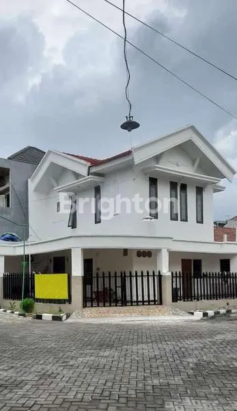 image RUMAH HOOK 2 LANTAI. MULYOSARI TENGAH. DEKAT PAKUWON CITY, ITS, GALAXY MALL, KENJERAN. BEBAS BANJIR (1)