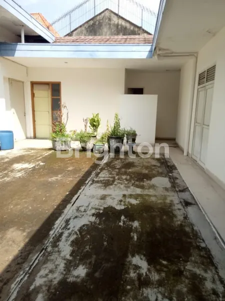 image BANGUNAN GEDUNG EX BANK, PUSAT KOTA SURABAYA DIPONEGORO (8)