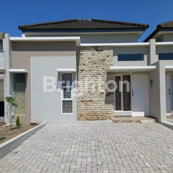 image RUMAH MODERN MEWAH DI NEWTOWN PARK JUANDA SIDOARJO  (2)