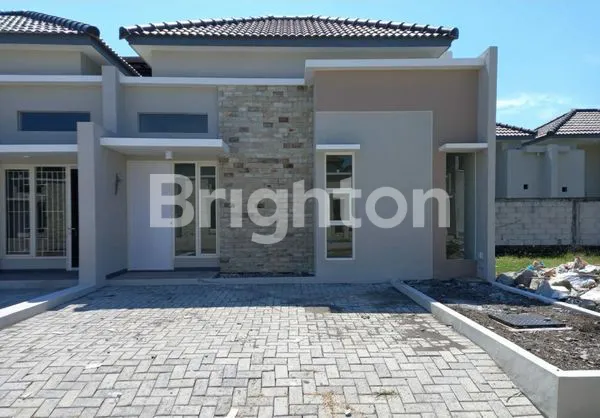 image RUMAH MODERN MEWAH DI NEWTOWN PARK JUANDA SIDOARJO  (3)