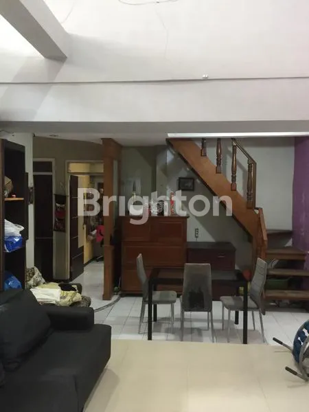 image RUMAH 2LANTAI SIAP HUNI SEMI FURNIS,LOKASI NYAMAN  (2)