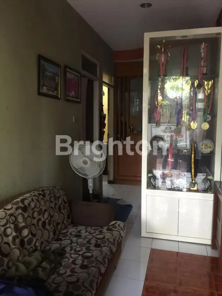image RUMAH 2LANTAI SIAP HUNI SEMI FURNIS,LOKASI NYAMAN  (5)