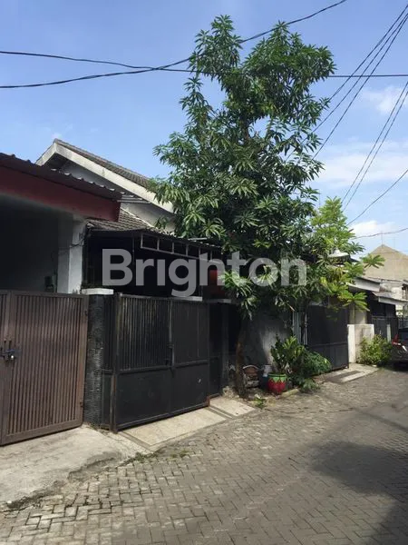 image RUMAH 2LANTAI SIAP HUNI SEMI FURNIS,LOKASI NYAMAN  (8)