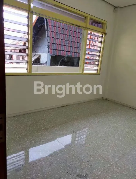 image RUMAH 2.5 LT TENGAH KOTA SBY (5)