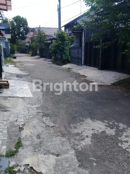 image RUMAH MINIMALIS 2 LANTAI  NYAMAN DI PERUMAHAN STRATEGIS (2)