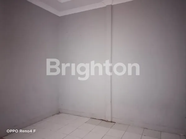 image RUMAH MINIMALIS 2 LANTAI  NYAMAN DI PERUMAHAN STRATEGIS (8)