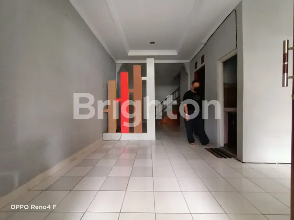 image RUMAH MINIMALIS 2 LANTAI  NYAMAN DI PERUMAHAN STRATEGIS (6)